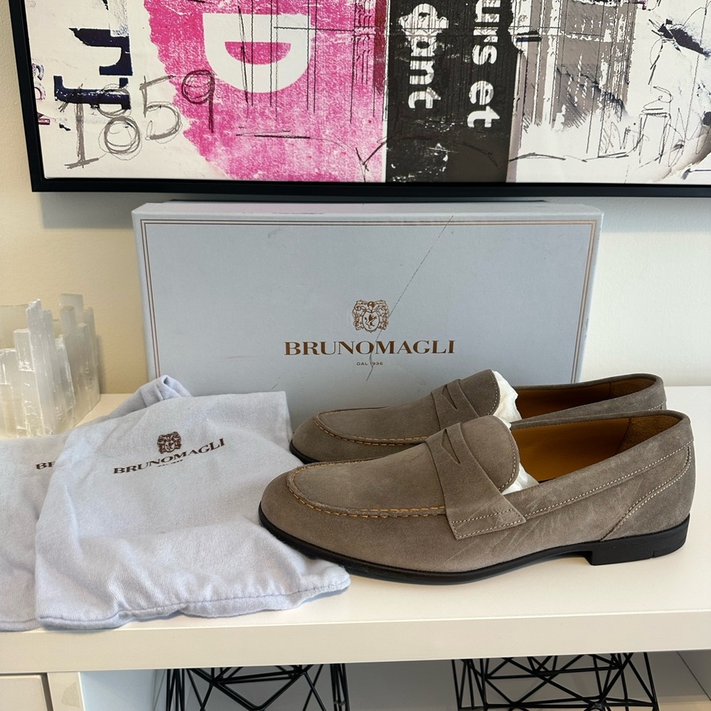 Bruno Magli Silas Men's Taupe Suede Loafers, Size 8.5, NEW IN BOX